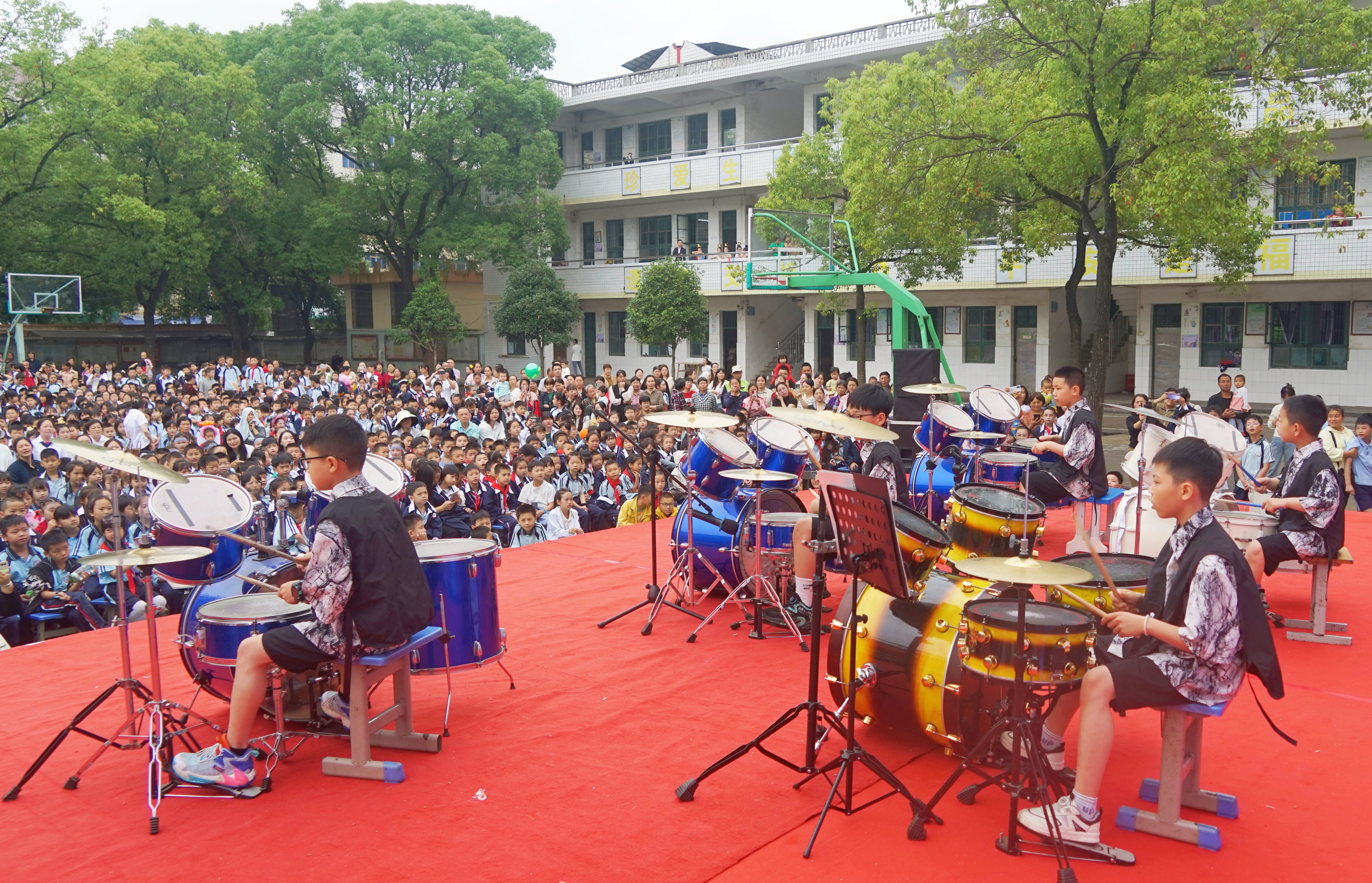 六一汇演 (3).jpg