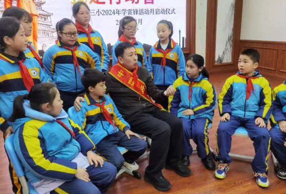 娄底市娄星区：赓续雷锋精神 争做新时代好少年