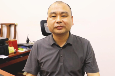 【衡阳县站】方红兵（衡阳县实验学校校长）：希望你们保持努力，保持进取；懂得尊重，懂得欣赏；学会包容，学会改变。（小记者 魏言珈 指导教师 何雨欣）